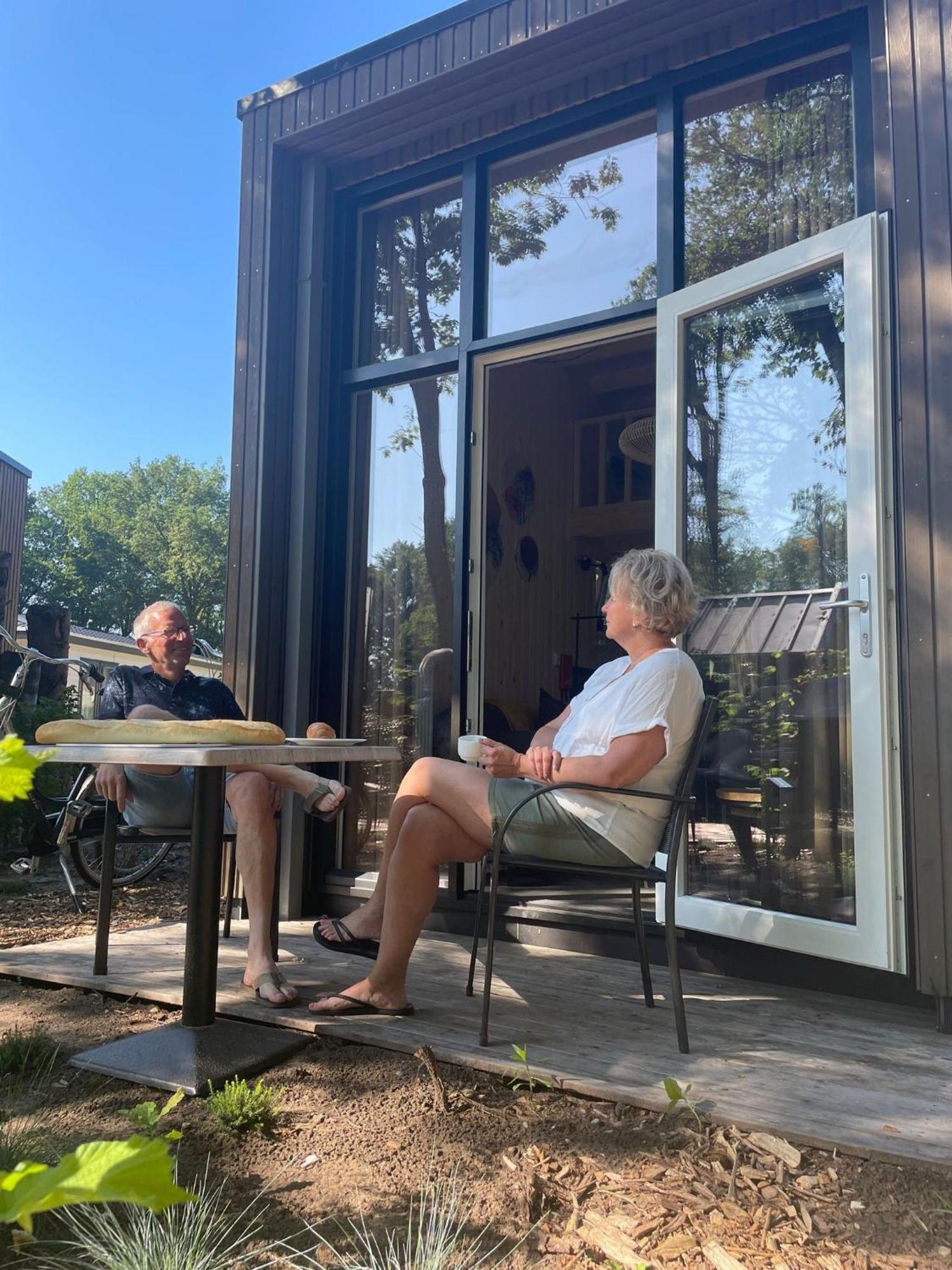 Camping De Vinkenkamp Lieren Chambre photo